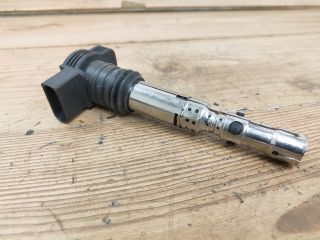 bontott AUDI A6 C5 Gyújtótrafó