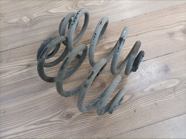 bontott AUDI A6 C5 Hátsó Rugó Pár