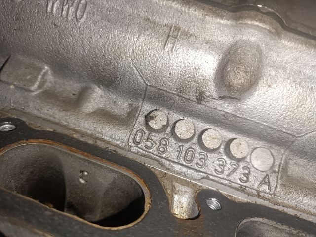 bontott AUDI A6 C5 Hengerfej