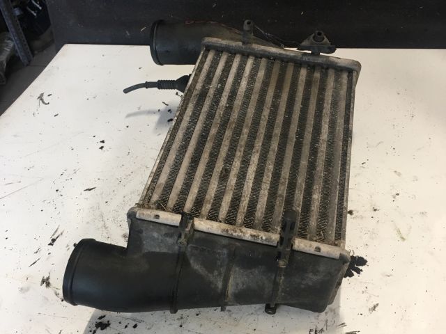 bontott AUDI A6 C5 Intercooler