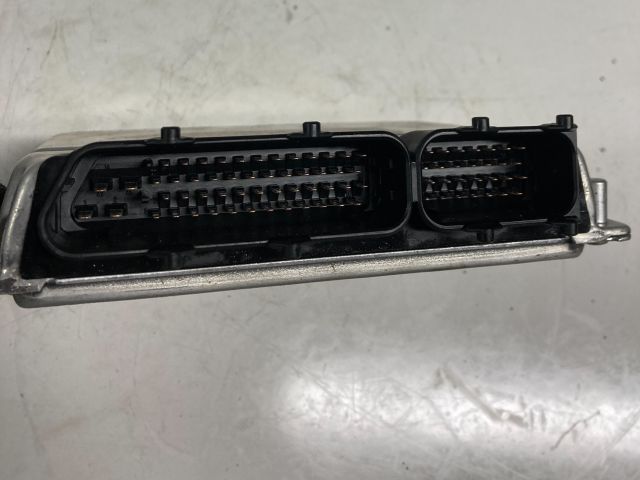 bontott AUDI A6 C5 Motorvezérlő