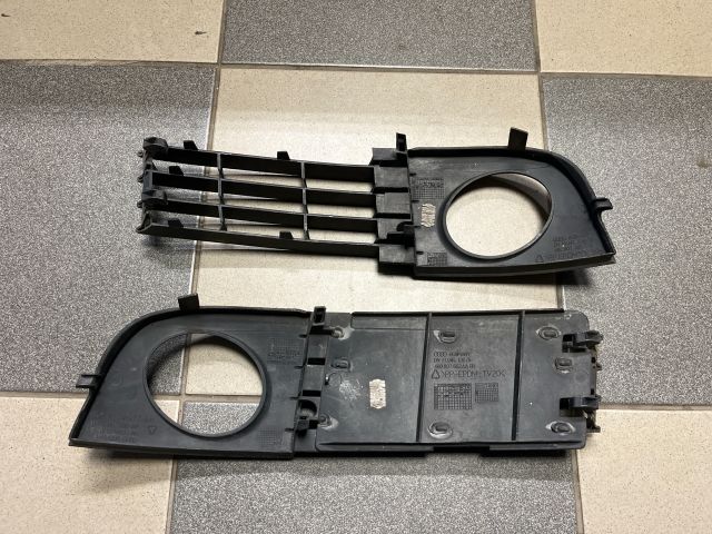 bontott AUDI A6 C5 Bal Ködlámpa Rács