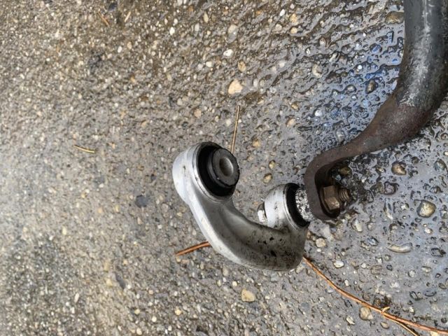 bontott AUDI A6 C5 Billenésgátló Bak