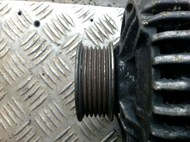 bontott AUDI A6 C5 Generátor