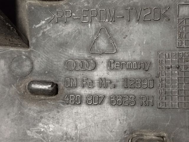 bontott AUDI A6 C5 Jobb Ködlámpa Rács