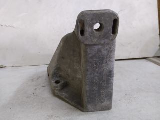 bontott AUDI A6 C5 Motor Tartó Bak Bal