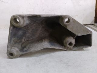 bontott AUDI A6 C5 Motor Tartó Bak Bal