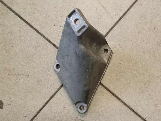 bontott AUDI A6 C5 Motor Tartó Bak (Pozíciófüggetlen)