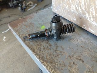 bontott AUDI A6 C5 Porlasztó (1 db)