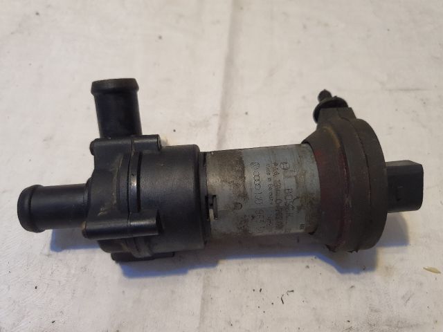 bontott AUDI A6 C5 Vízpumpa