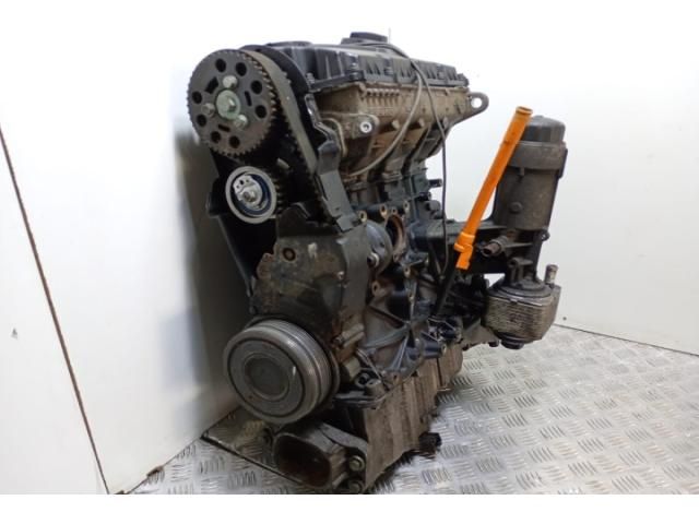 bontott AUDI A6 C5 Motor (Fűzött blokk hengerfejjel)