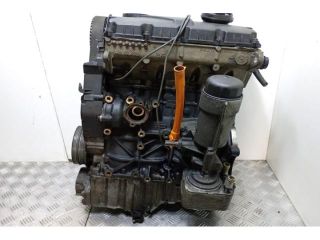 bontott AUDI A6 C5 Motor (Fűzött blokk hengerfejjel)