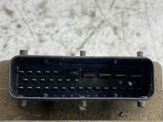 bontott AUDI A6 C5 ABS Kocka