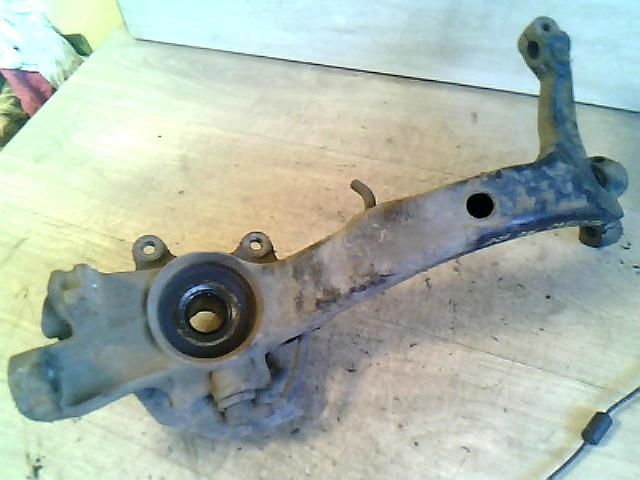 bontott AUDI A6 C5 Bal első Csonkállvány Kerékaggyal