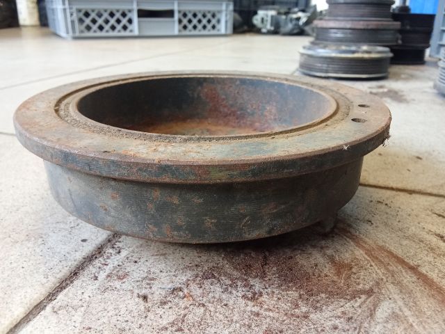 bontott AUDI A6 C5 Főtengely Szíjtárcsa