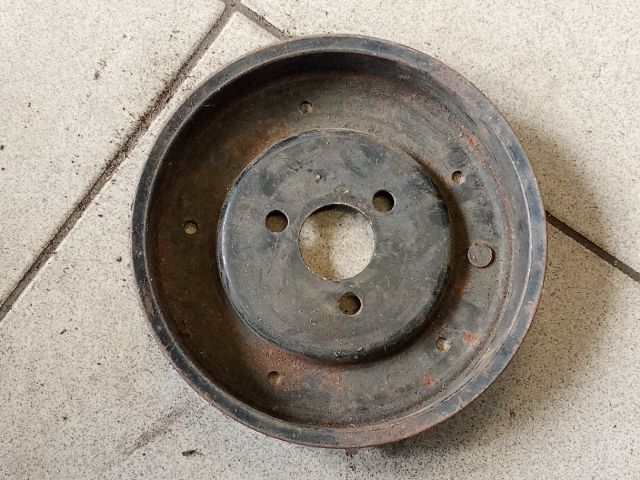 bontott AUDI A6 C5 Főtengely Szíjtárcsa