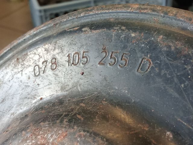 bontott AUDI A6 C5 Főtengely Szíjtárcsa