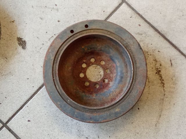 bontott AUDI A6 C5 Főtengely Szíjtárcsa