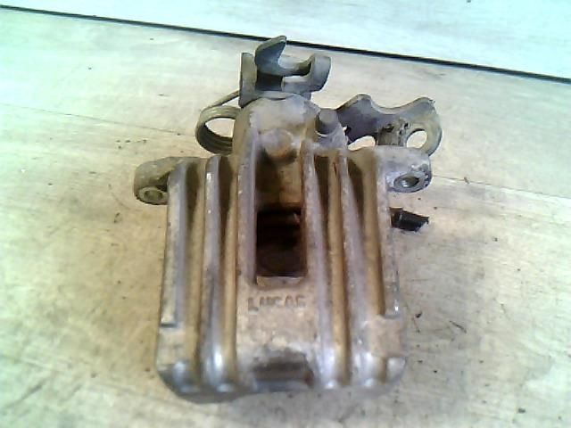 bontott AUDI A6 C5 Jobb hátsó Féknyereg Munkahengerrel