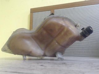 bontott AUDI A6 C5 Kiegyenlítő Tartály