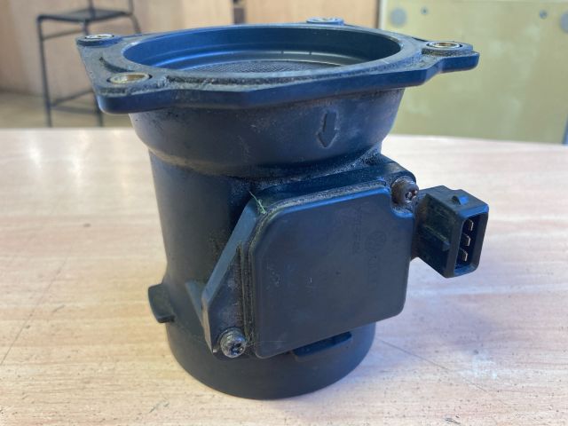 bontott AUDI A6 C5 Légtömegmérő