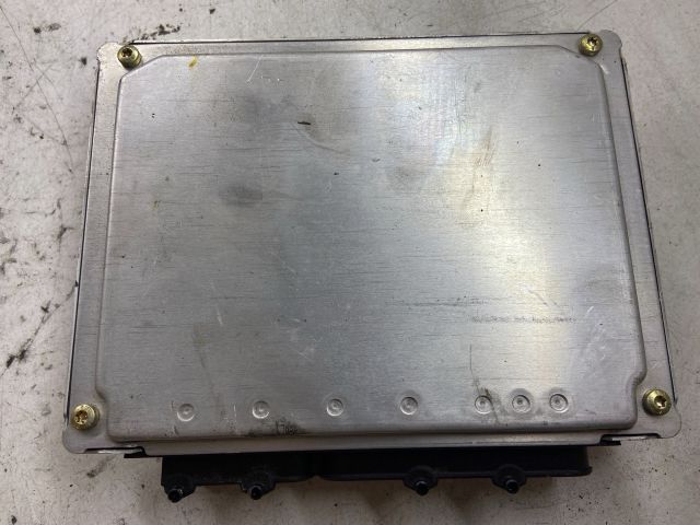 bontott AUDI A6 C5 Motorvezérlő