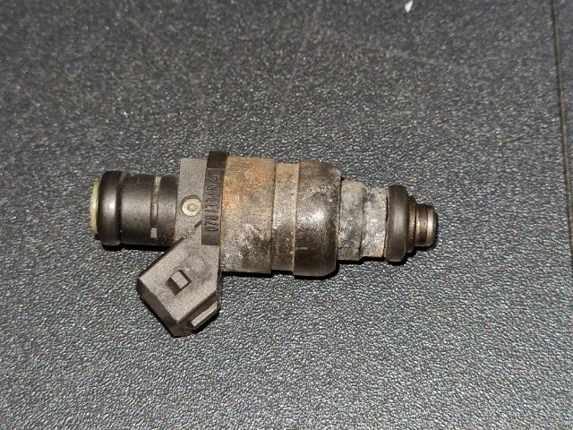 bontott AUDI A6 C5 Porlasztó (1 db)