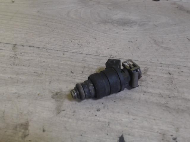 bontott AUDI A6 C5 Porlasztó (1 db)