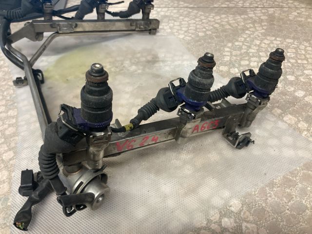 bontott AUDI A6 C5 Porlasztó Sor / Híd