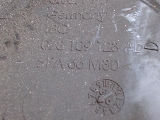 bontott AUDI A6 C5 Első Alsó Vezérlés Burkolat