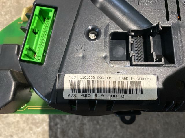 bontott AUDI A6 C5 Kilométeróra