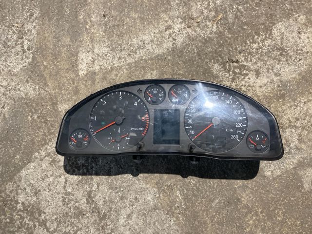 bontott AUDI A6 C5 Kilométeróra