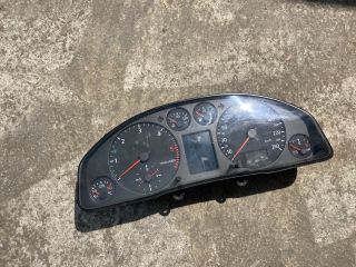 bontott AUDI A6 C5 Kilométeróra