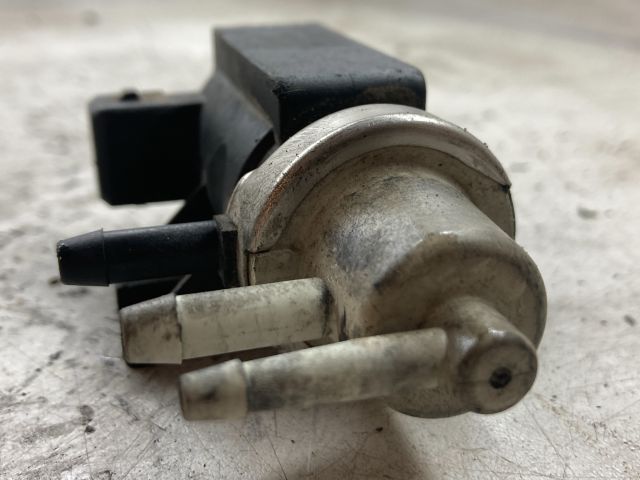 bontott AUDI A6 C5 Turbó Vákum Szelep