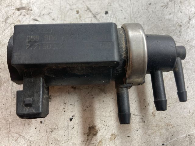 bontott AUDI A6 C5 Turbó Vákum Szelep