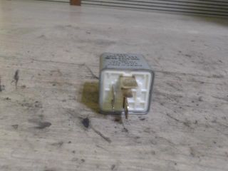 bontott AUDI A6 C5 Üzemanyag Szivattyú Relé