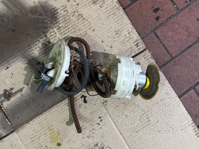 bontott AUDI A6 C5 Üzemanyag Szivattyú