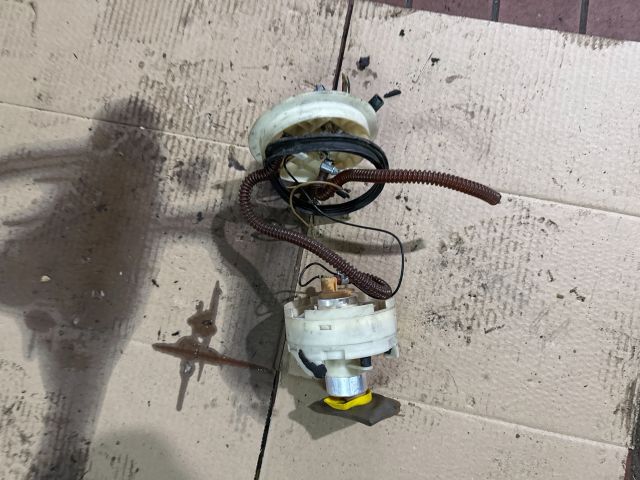 bontott AUDI A6 C5 Üzemanyag Szivattyú