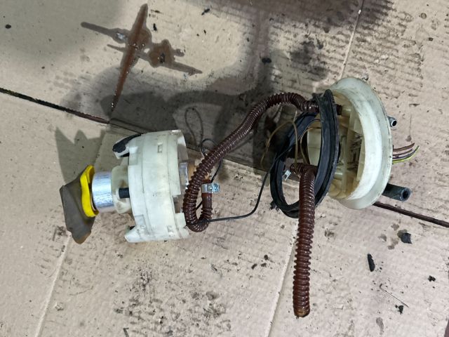 bontott AUDI A6 C5 Üzemanyag Szivattyú