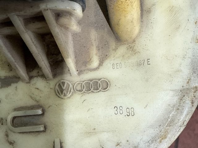 bontott AUDI A6 C5 Üzemanyag Szivattyú