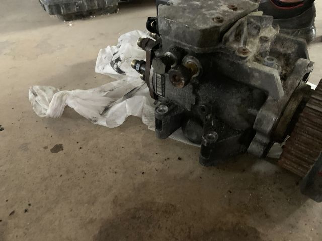 bontott AUDI A6 C5 Adagoló