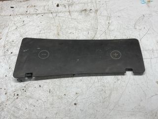 bontott AUDI A6 C5 Akkumulátor Fedél