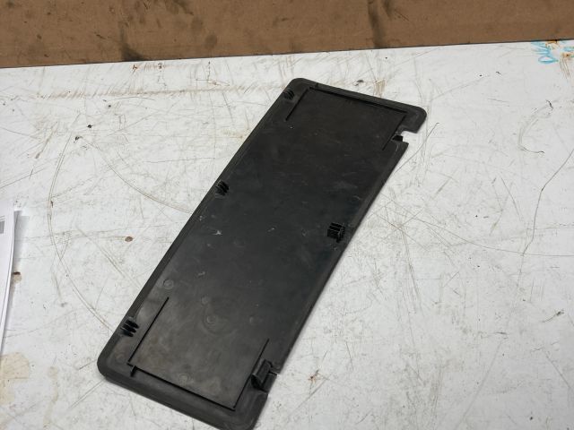 bontott AUDI A6 C5 Akkumulátor Fedél