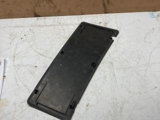 bontott AUDI A6 C5 Akkumulátor Fedél