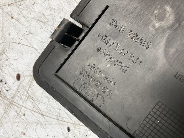 bontott AUDI A6 C5 Akkumulátor Fedél