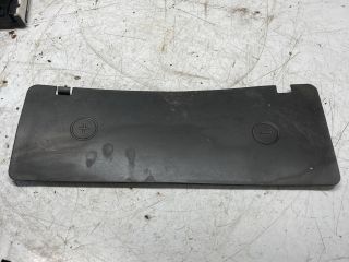 bontott AUDI A6 C5 Akkumulátor Fedél