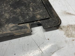 bontott AUDI A6 C5 Akkumulátor Fedél