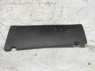 bontott AUDI A6 C5 Akkumulátor Fedél