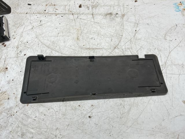 bontott AUDI A6 C5 Akkumulátor Fedél