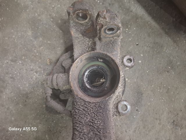 bontott AUDI A6 C5 Bal első Csonkállvány Kerékaggyal